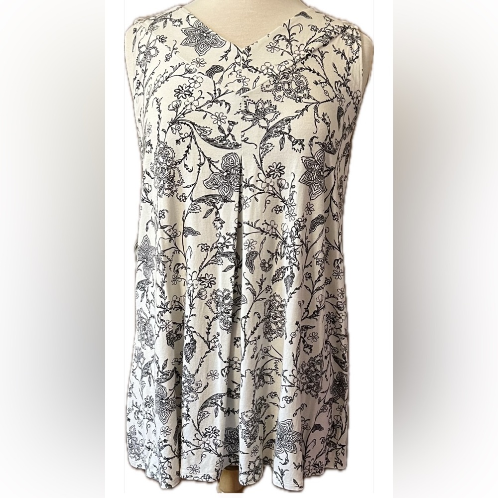 J. Jill Black and White Floral Tunic Top